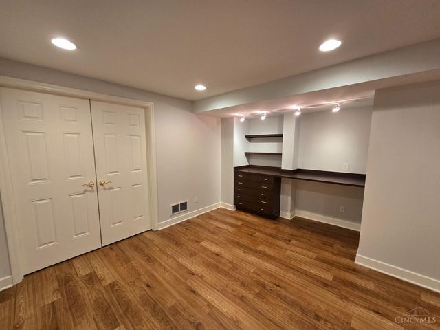 5047 Village Drive, Newtown, OH 45244