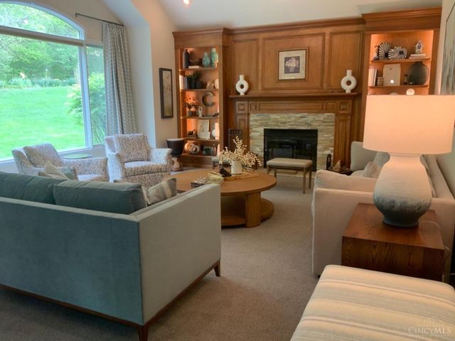 5047 Village Drive, Newtown, OH 45244