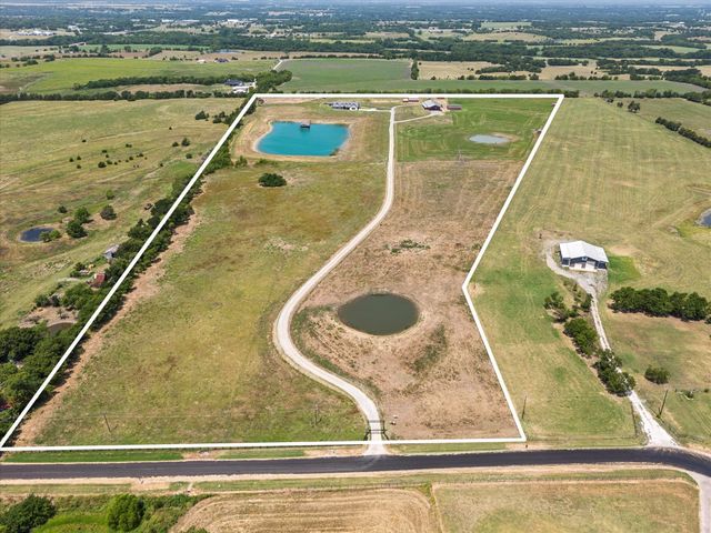 10641 County Road 632, Blue Ridge, TX 75424