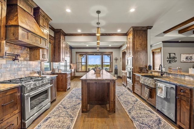 10641 County Road 632, Blue Ridge, TX 75424