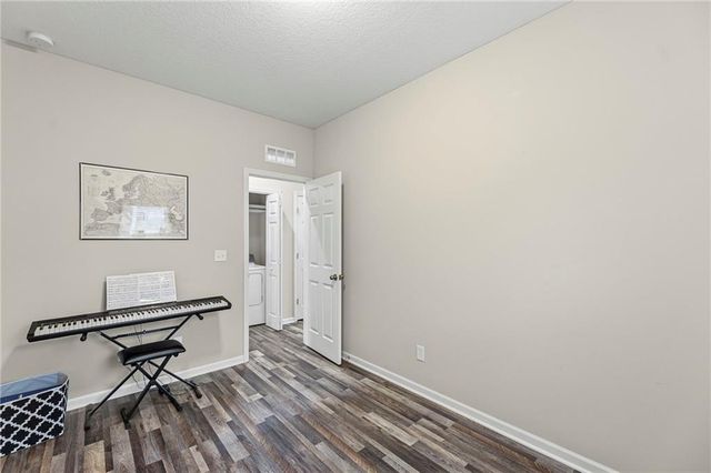 929 E Wilson Street, Ottawa, KS 66067