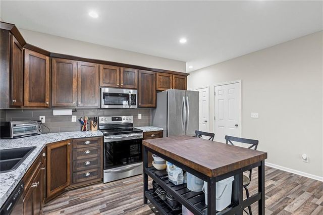 929 E Wilson Street, Ottawa, KS 66067