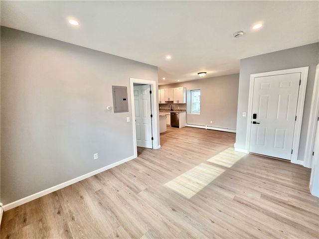 73 Vernon Street 3, Providence, RI 02903