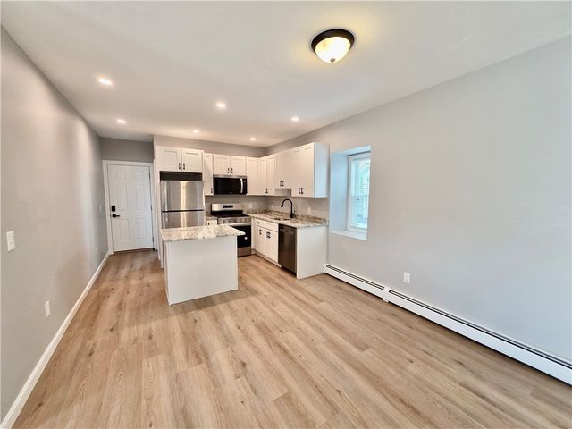 73 Vernon Street 3, Providence, RI 02903