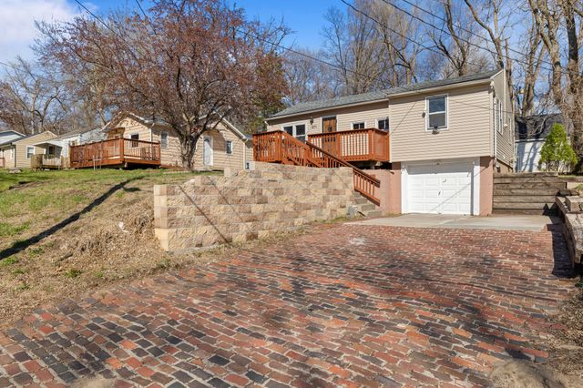 1271 E 36th Street, Des Moines, IA 50317