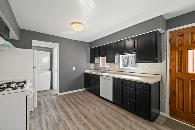 1271 E 36th Street, Des Moines, IA 50317