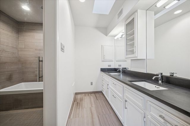 547 Three Corners Drive, Hunters Creek Village, TX 77024