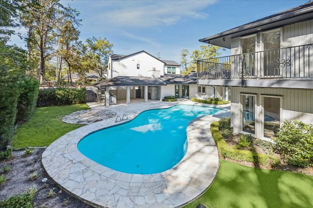 547 Three Corners Drive, Hunters Creek Village, TX 77024