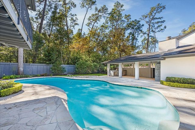 547 Three Corners Drive, Hunters Creek Village, TX 77024