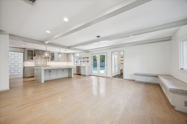 547 Three Corners Drive, Hunters Creek Village, TX 77024