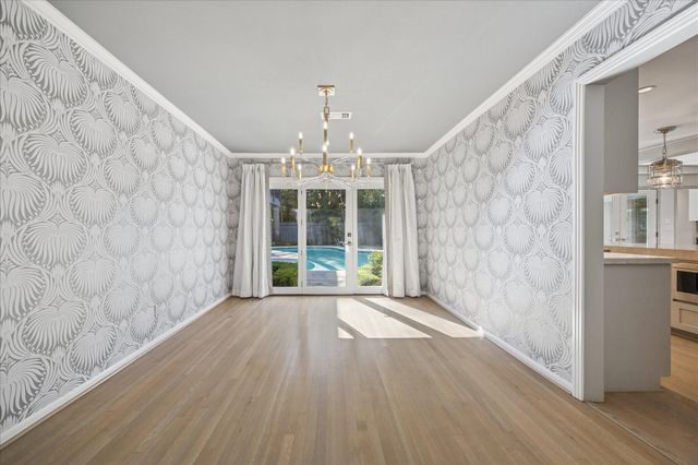 547 Three Corners Drive, Hunters Creek Village, TX 77024