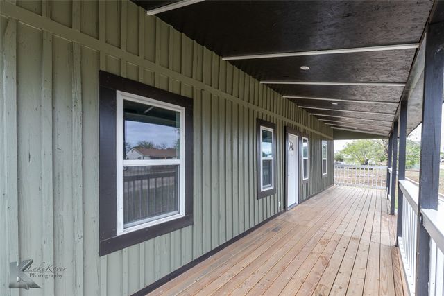 819 Avenue B, Hamlin, TX 79520