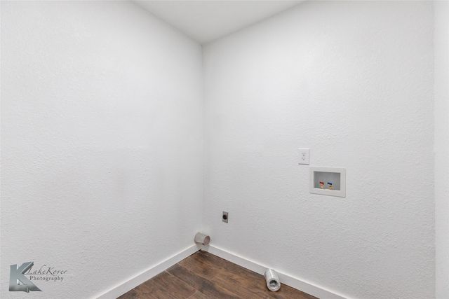 819 Avenue B, Hamlin, TX 79520