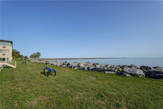 913 Westage At The Harbor, Irondequoit, NY 14617