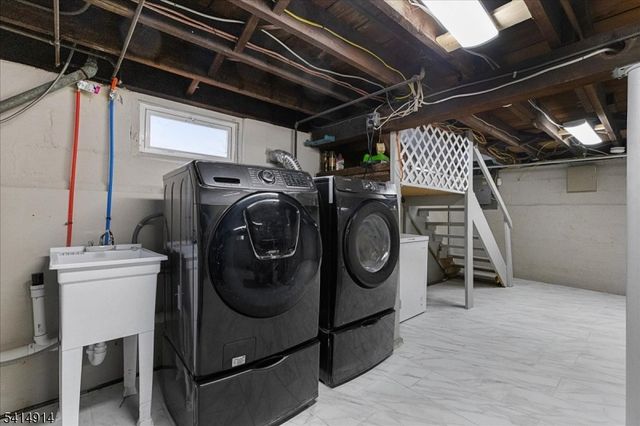 427 Willow Ave, Roselle Park Boro, NJ 07204