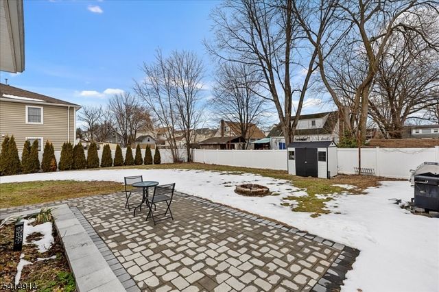 427 Willow Ave, Roselle Park Boro, NJ 07204