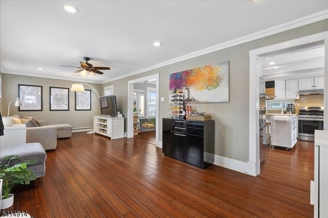 427 Willow Ave, Roselle Park Boro, NJ 07204