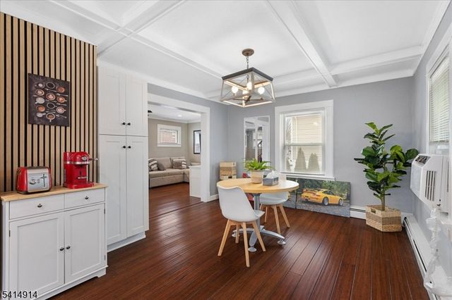 427 Willow Ave, Roselle Park Boro, NJ 07204