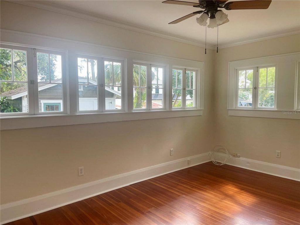 Image 23 of property listing at 222 W THOMAS STREET, Tampa, FL 33604