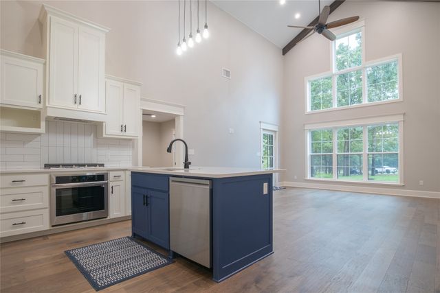 11336 County Road 4102, Lindale, TX 75771