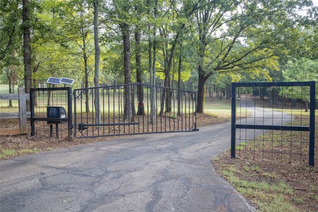 11336 County Road 4102, Lindale, TX 75771