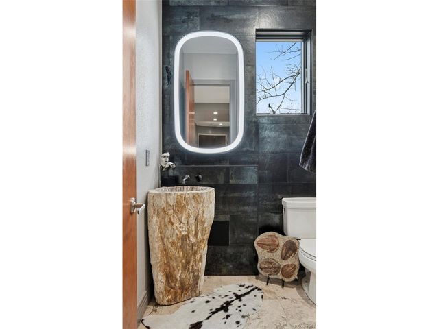 23534 Waynes Way, Golden, CO 80401