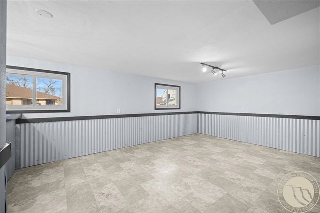 446 N Lakeview DRIVE, Billings, MT 59105