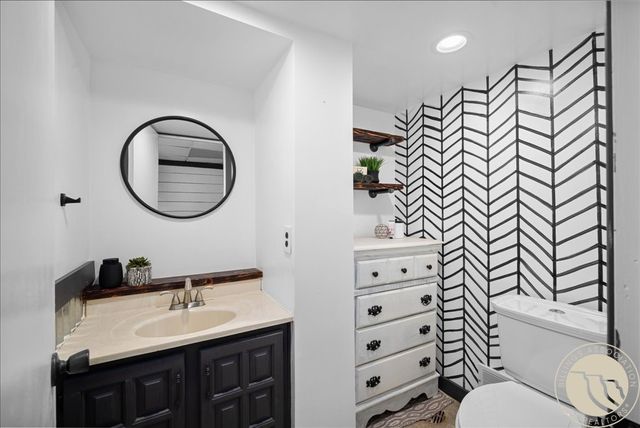 446 N Lakeview DRIVE, Billings, MT 59105