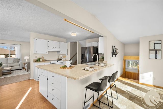 446 N Lakeview DRIVE, Billings, MT 59105