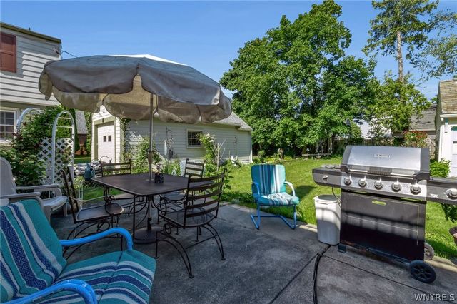 63 Grosvenor Road, Tonawanda, NY 14223