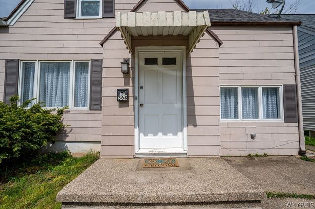 368 Grover Cleveland Highway, Amherst, NY 14226