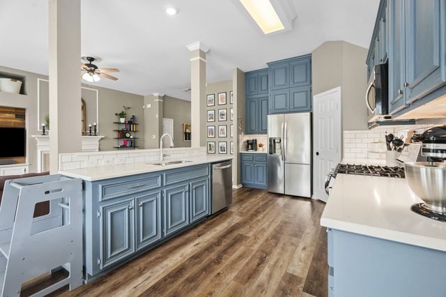3535 Chesapeake Court, Pearland, TX 77584