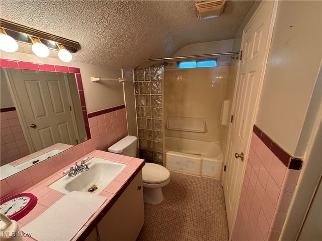 715 Crestview Drive, Boardman, OH 44512