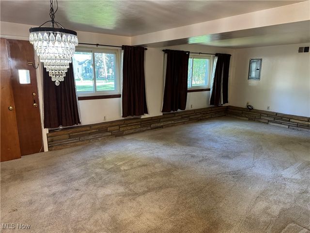 715 Crestview Drive, Boardman, OH 44512