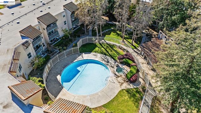 1087 Murrieta Blvd 242, Livermore, CA 94550