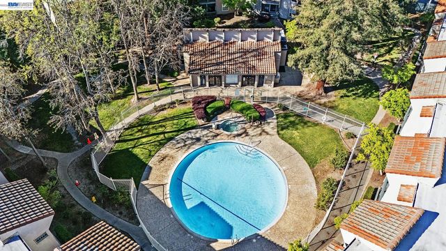 1087 Murrieta Blvd 242, Livermore, CA 94550