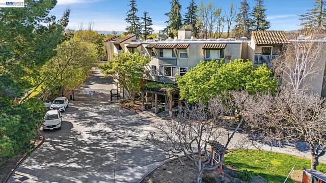 1087 Murrieta Blvd 242, Livermore, CA 94550