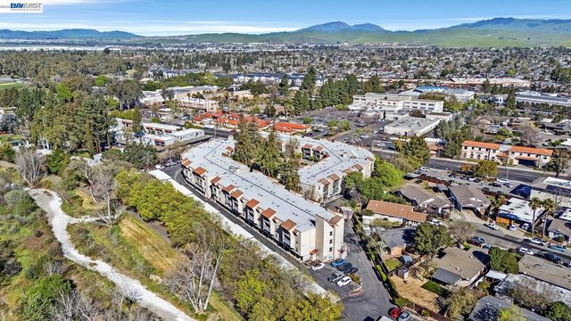 1087 Murrieta Blvd 242, Livermore, CA 94550