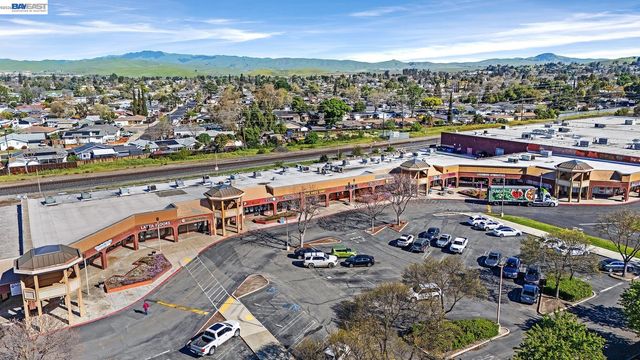 1087 Murrieta Blvd 242, Livermore, CA 94550