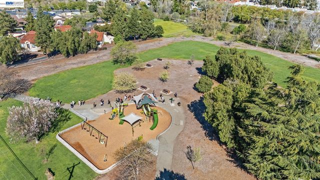 1087 Murrieta Blvd 242, Livermore, CA 94550