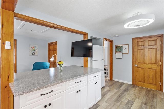 17 Vinton St, Leominster, MA 01453