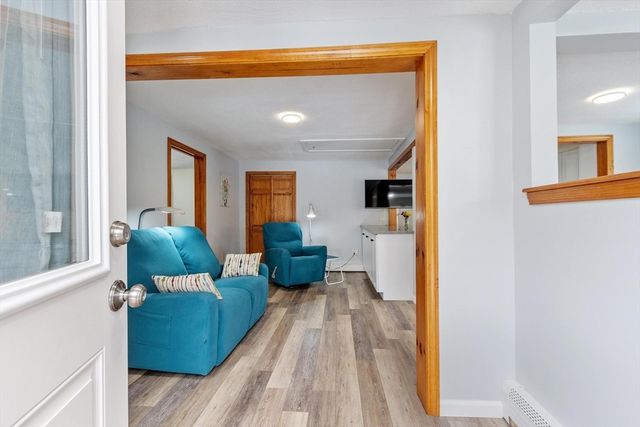 17 Vinton St, Leominster, MA 01453