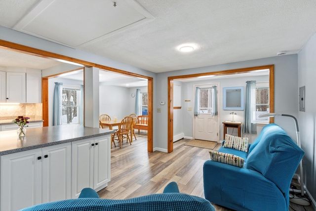 17 Vinton St, Leominster, MA 01453