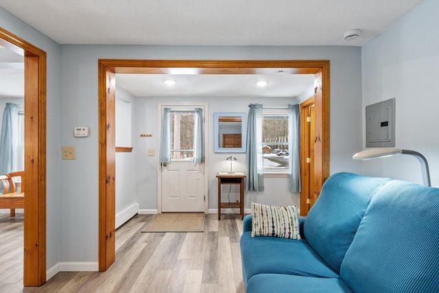 17 Vinton St, Leominster, MA 01453