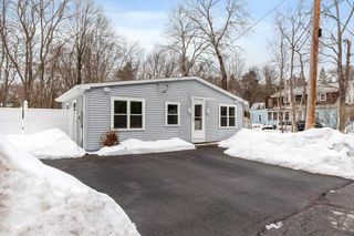 17 Vinton St, Leominster, MA 01453
