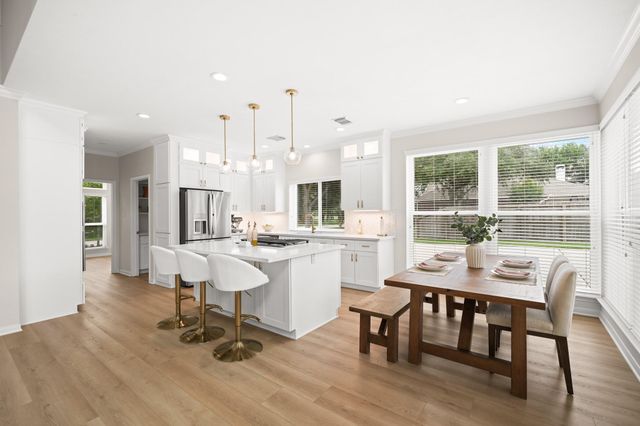403 Trail Head Street, Friendswood, TX 77546