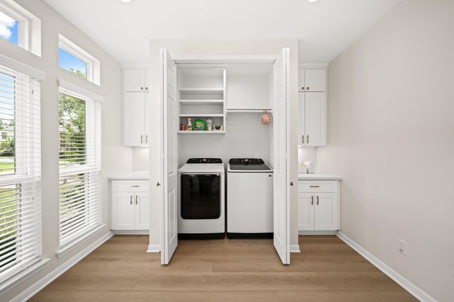 403 Trail Head Street, Friendswood, TX 77546