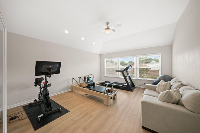 403 Trail Head Street, Friendswood, TX 77546