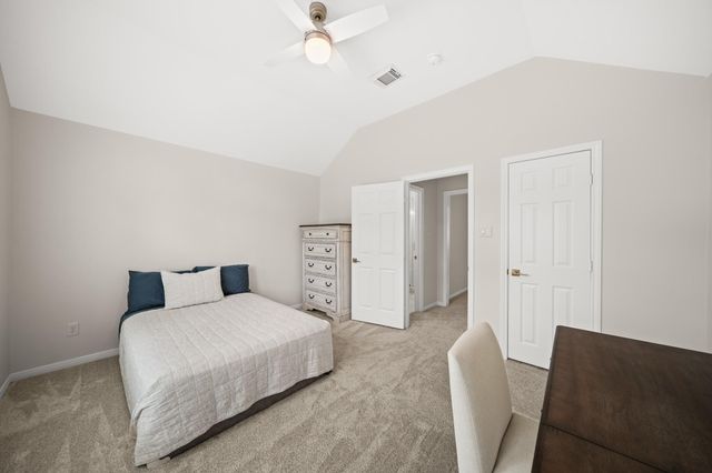 403 Trail Head Street, Friendswood, TX 77546