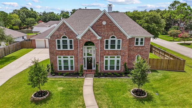 403 Trail Head Street, Friendswood, TX 77546